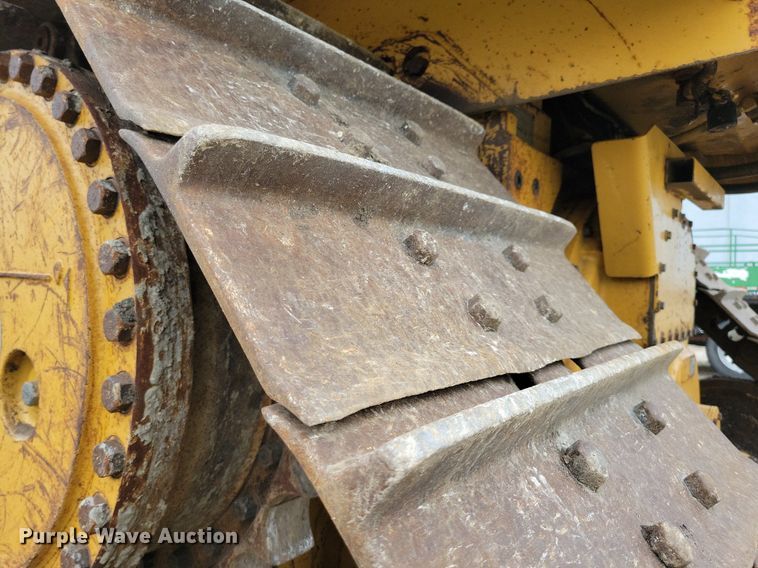 image for item DN3996 1998 Caterpillar D6R  dozer
