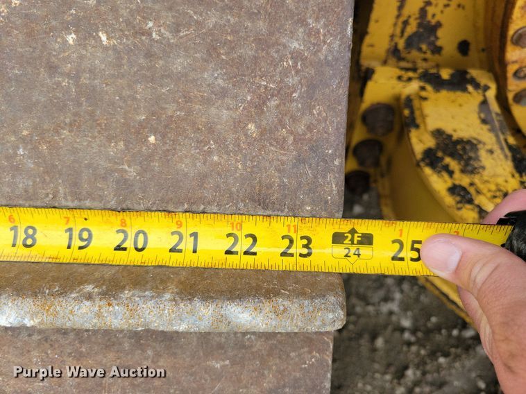 image for item DN3996 1998 Caterpillar D6R  dozer