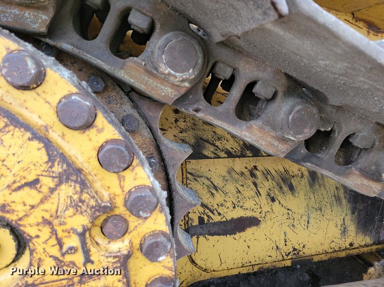 image for item DN3996 1998 Caterpillar D6R  dozer