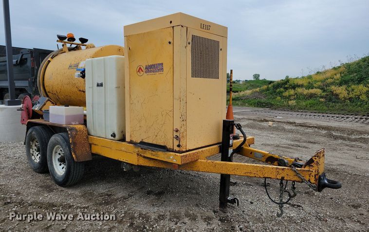 image for item DN3997 2006 Vac-Tron  vacuum excavator