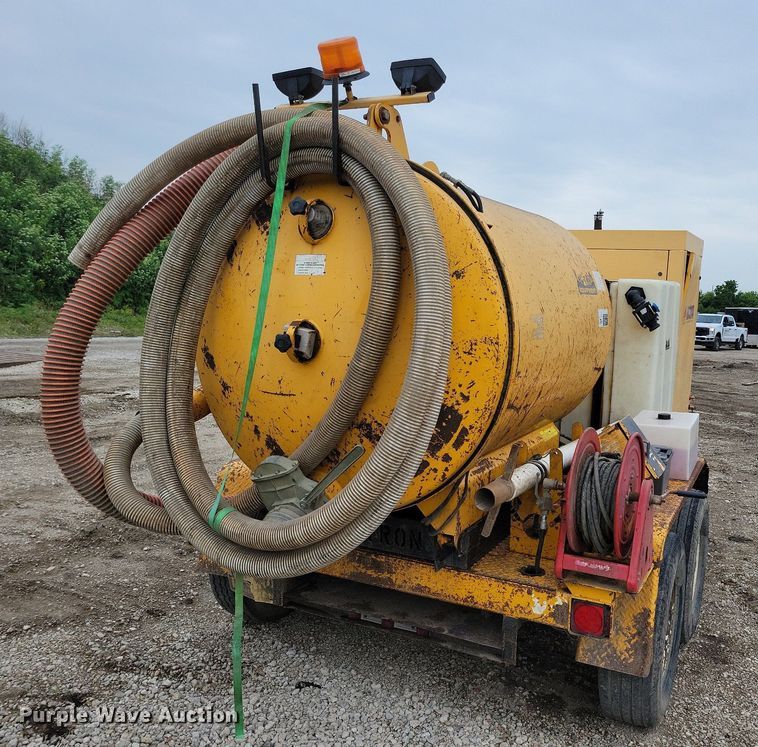 image for item DN3997 2006 Vac-Tron  vacuum excavator