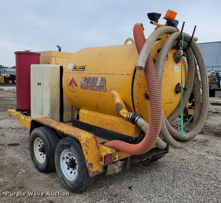 image for item DN3997 2006 Vac-Tron  vacuum excavator