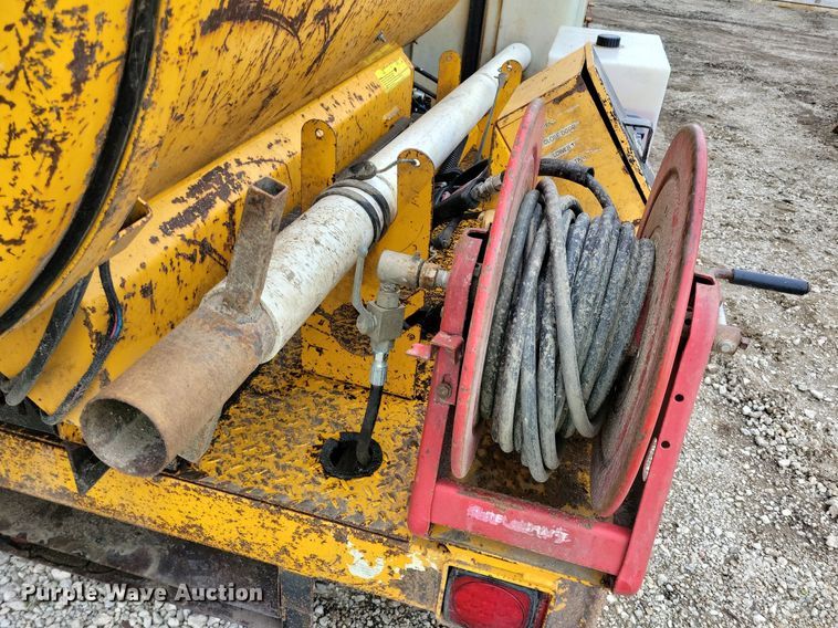 image for item DN3997 2006 Vac-Tron  vacuum excavator