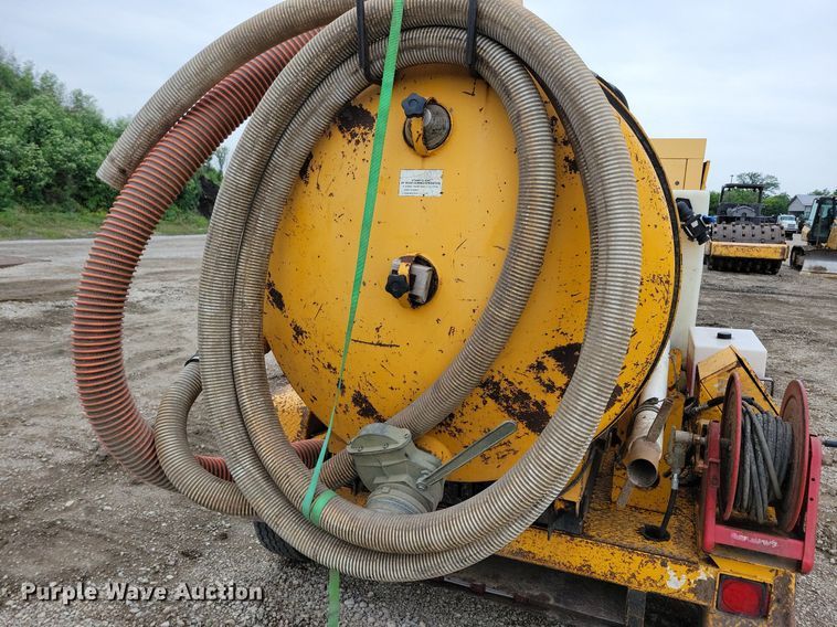 image for item DN3997 2006 Vac-Tron  vacuum excavator