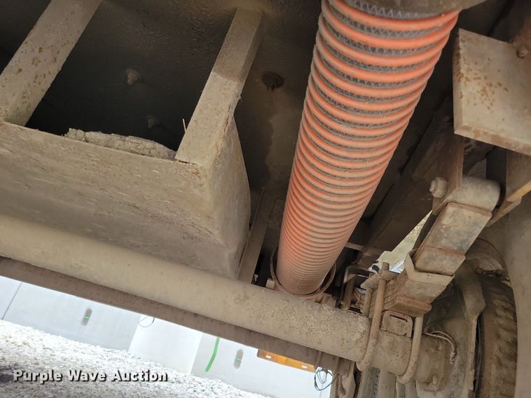 image for item DN3997 2006 Vac-Tron  vacuum excavator