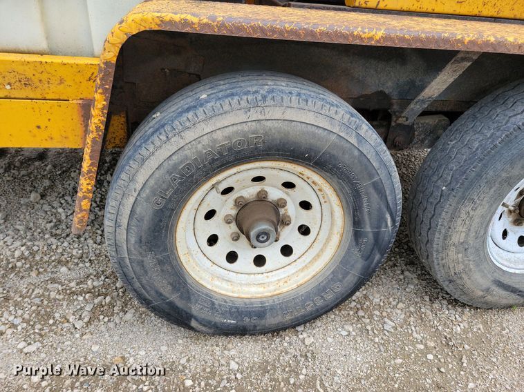 image for item DN3997 2006 Vac-Tron  vacuum excavator