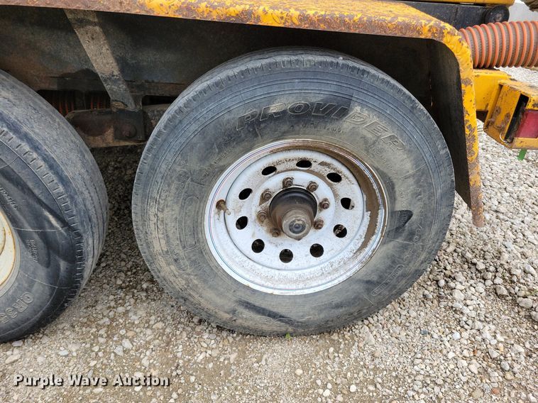 image for item DN3997 2006 Vac-Tron  vacuum excavator