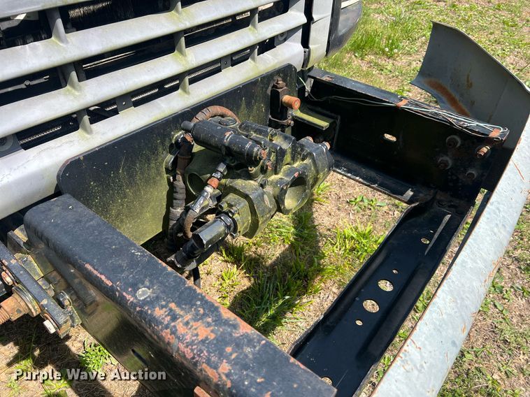 image for item DO2188 1997 Ford F800  dump truck