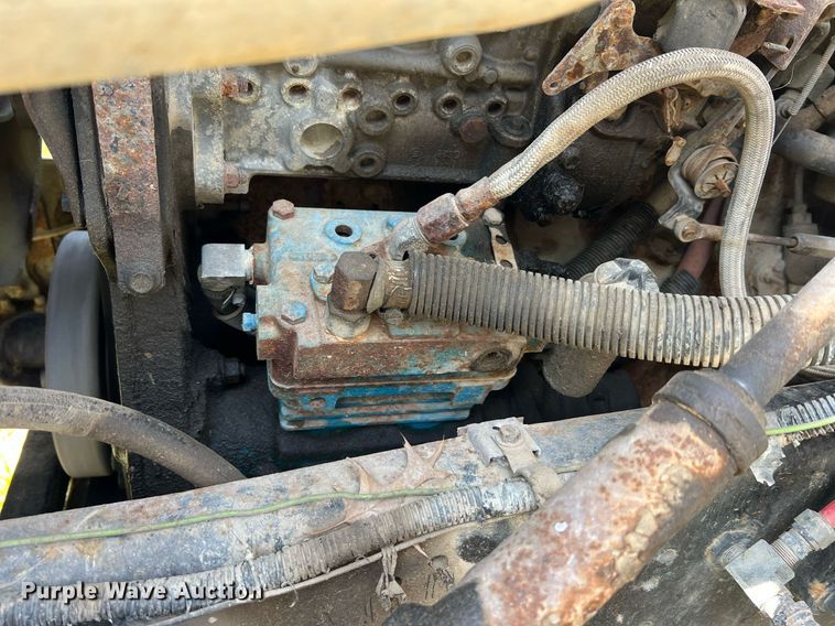 image for item DO2188 1997 Ford F800  dump truck