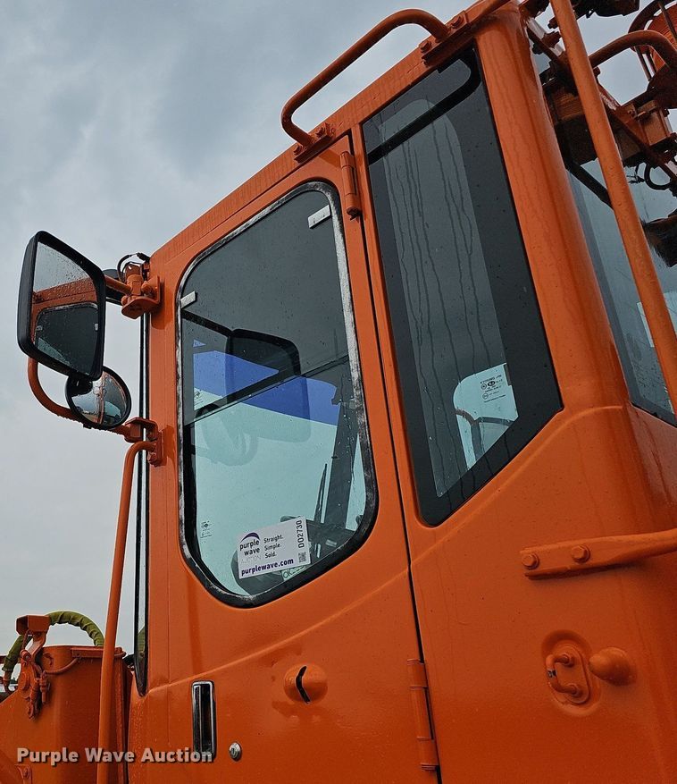 image for item DO2730 Doosan DL200  wheel loader