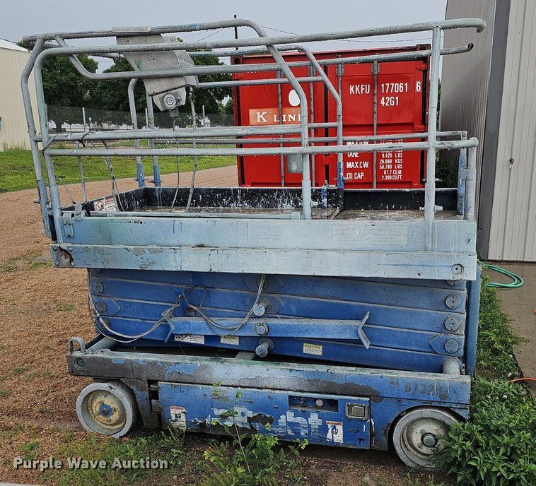 image for item DO2731 Up Right X31N  scissor lift