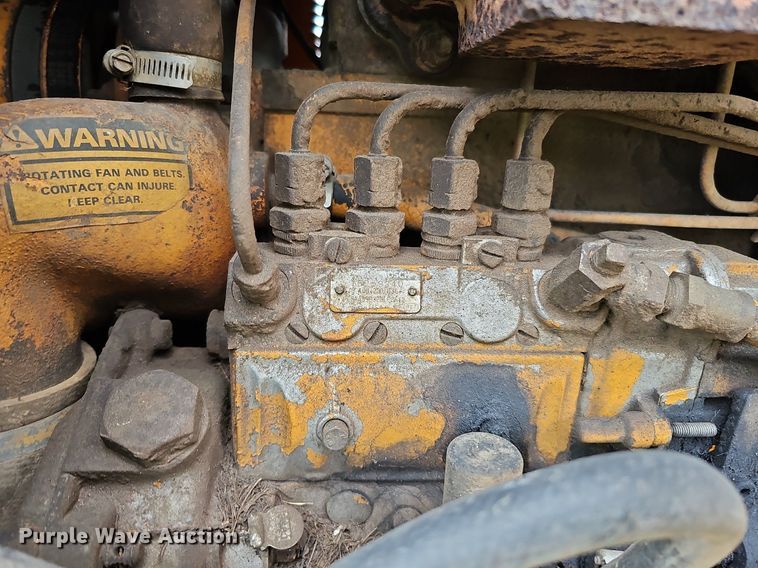 image for item DO2732 1982 Case 850C  dozer