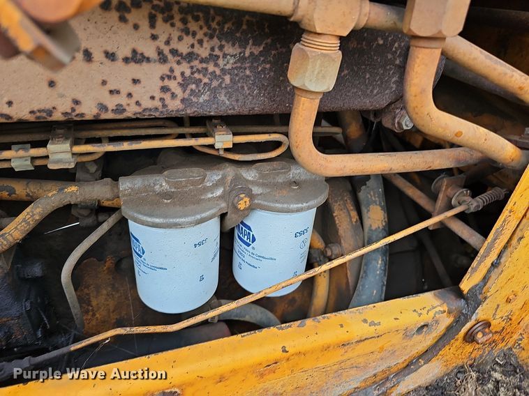 image for item DO2732 1982 Case 850C  dozer