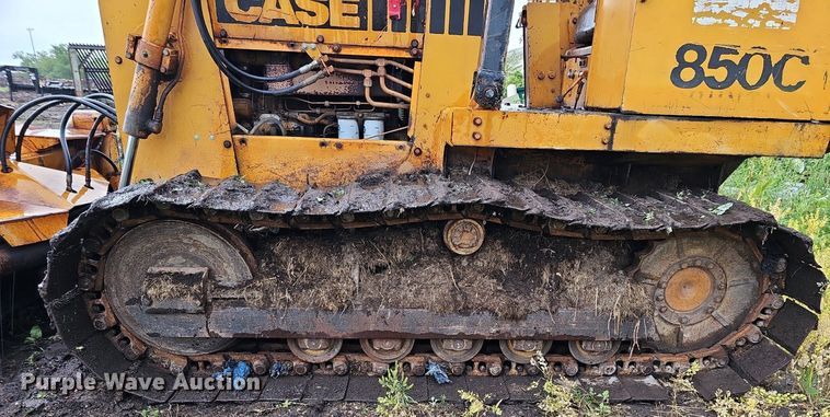 image for item DO2732 1982 Case 850C  dozer