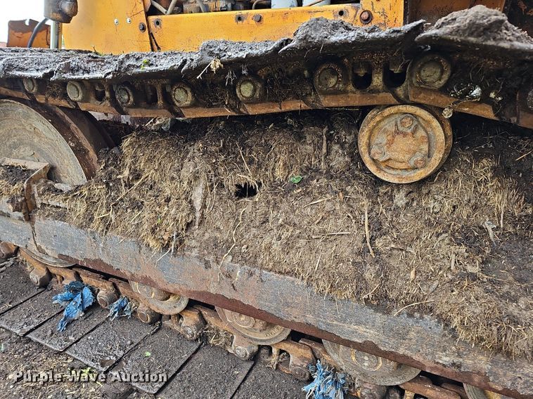 image for item DO2732 1982 Case 850C  dozer