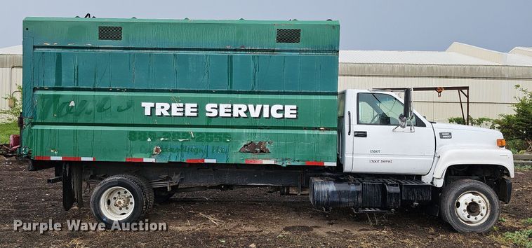 image for item DO2733 1998 GMC C6500  chipper truck
