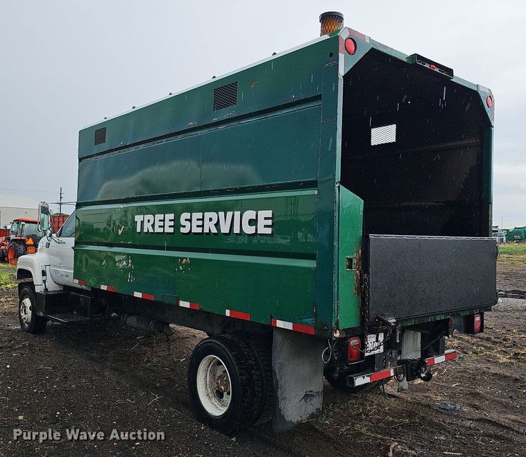 image for item DO2733 1998 GMC C6500  chipper truck