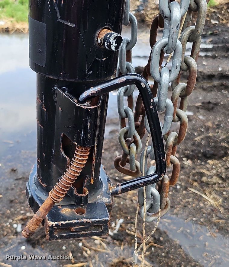 image for item DO2735 2013 Titan DF5954  equipment trailer