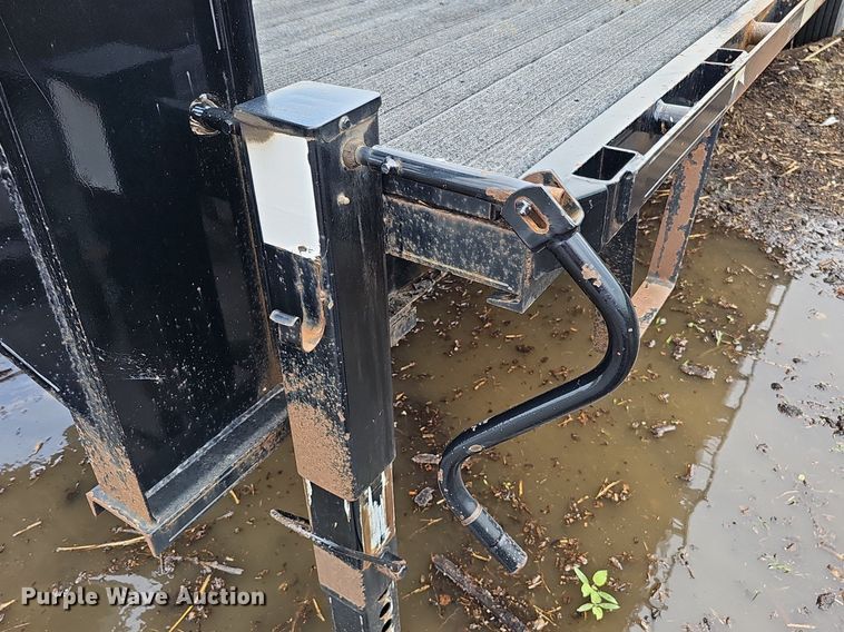 image for item DO2735 2013 Titan DF5954  equipment trailer