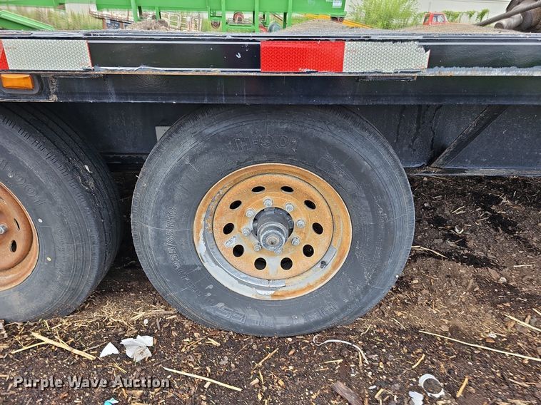 image for item DO2735 2013 Titan DF5954  equipment trailer