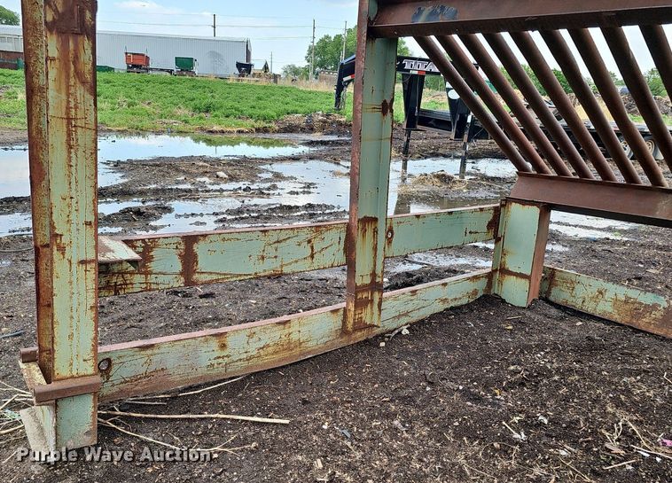 image for item DO2741 Shop built  grizzly bar