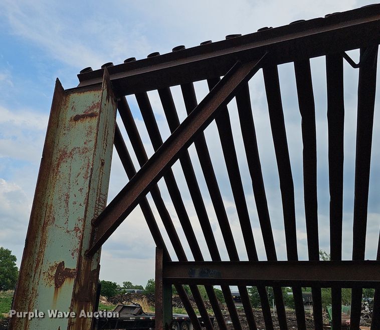 image for item DO2741 Shop built  grizzly bar