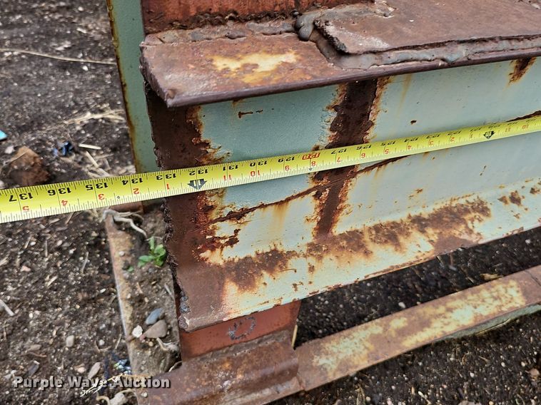 image for item DO2741 Shop built  grizzly bar