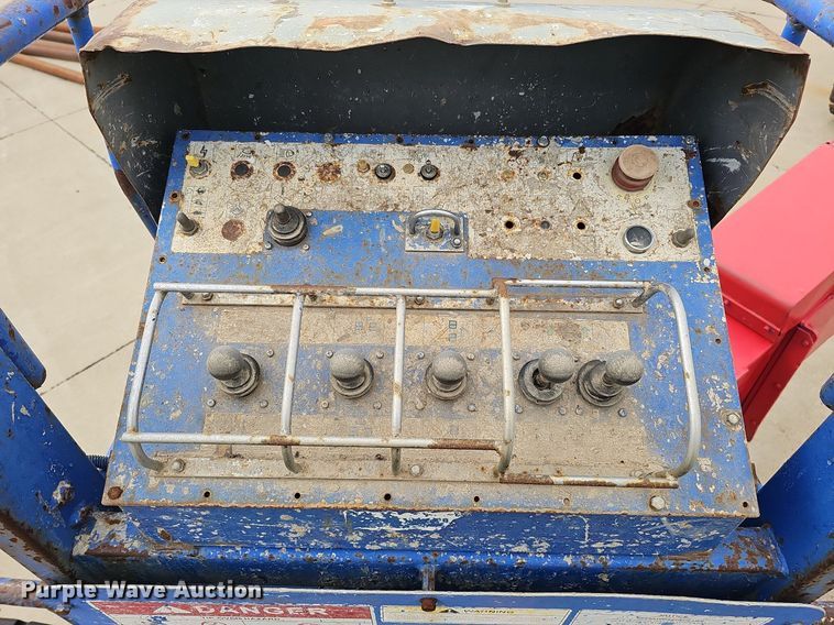 image for item DO2752 2007 Aichi SR18A  boom lift