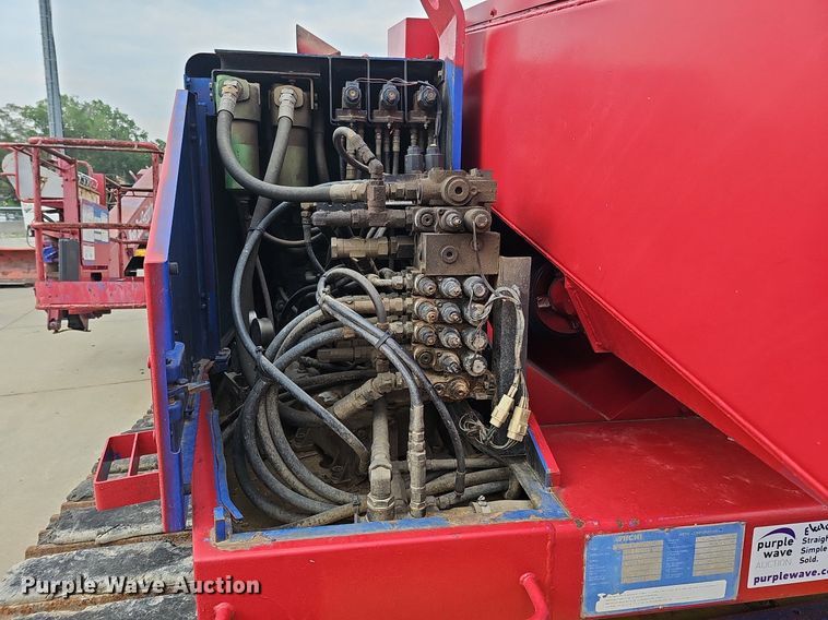 image for item DO2752 2007 Aichi SR18A  boom lift