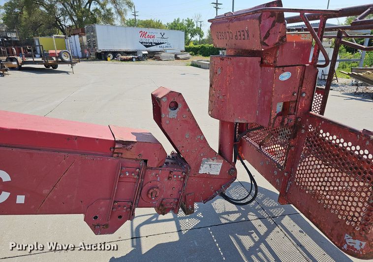 image for item DO2753 1999 Aichi SR182  boom lift