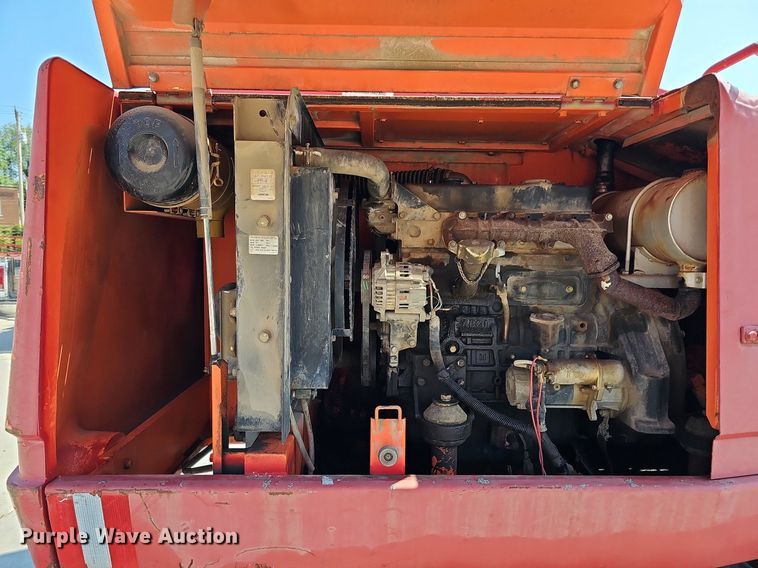 image for item DO2753 1999 Aichi SR182  boom lift