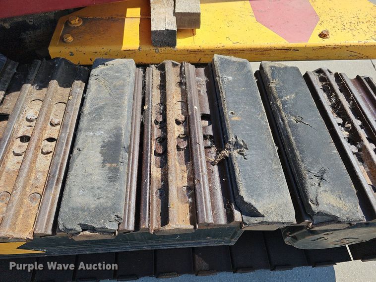 image for item DO2753 1999 Aichi SR182  boom lift