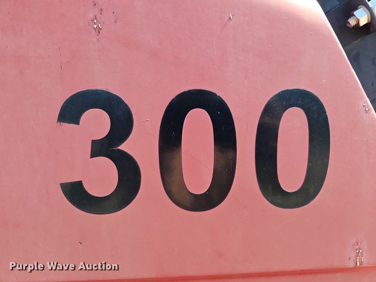 image for item DO2753 1999 Aichi SR182  boom lift