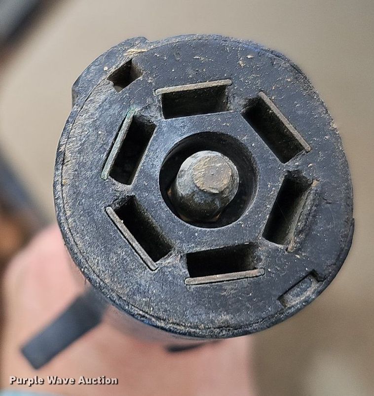 image for item DO2756 2016 H&H Trailers Speed Loader MX  equipment trailer