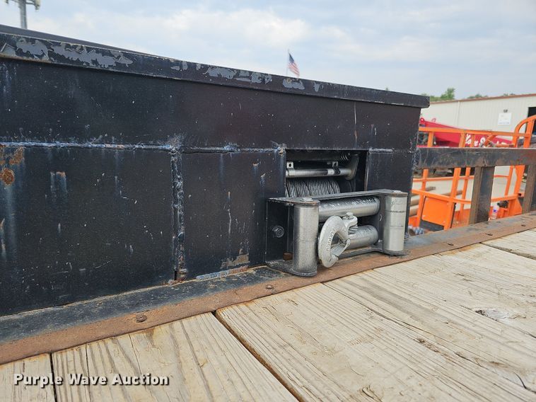 image for item DO2756 2016 H&H Trailers Speed Loader MX  equipment trailer