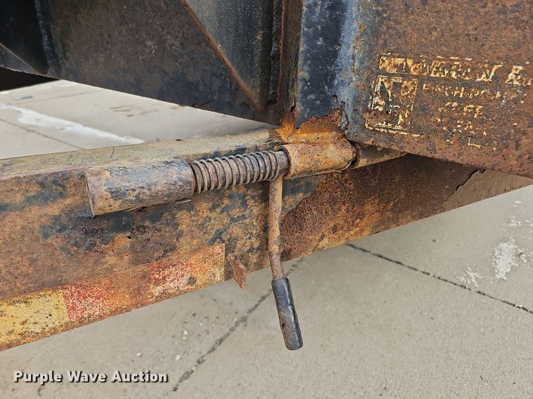 image for item DO2756 2016 H&H Trailers Speed Loader MX  equipment trailer