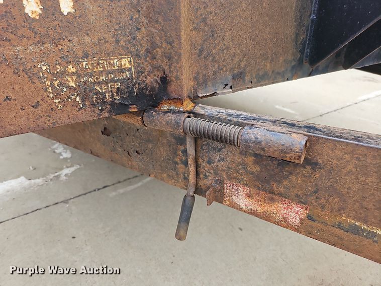 image for item DO2756 2016 H&H Trailers Speed Loader MX  equipment trailer