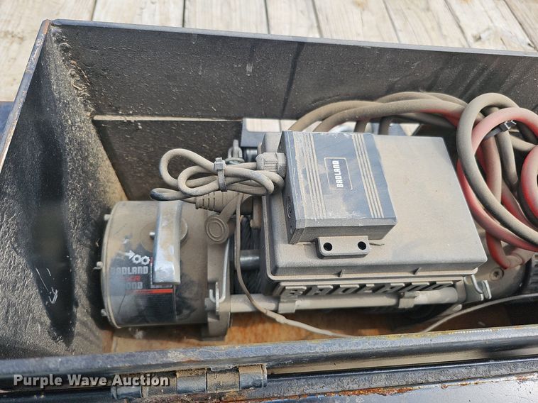 image for item DO2756 2016 H&H Trailers Speed Loader MX  equipment trailer