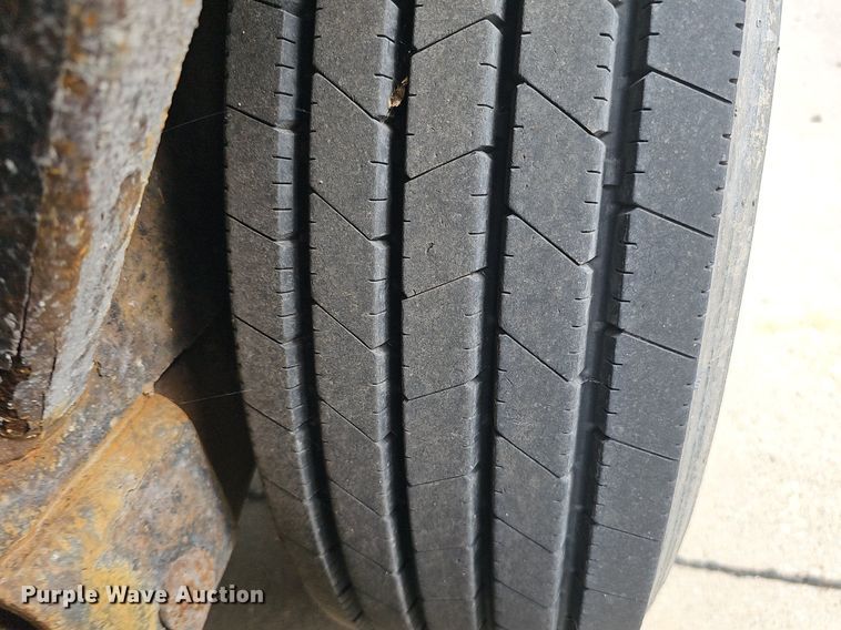 image for item DO2756 2016 H&H Trailers Speed Loader MX  equipment trailer