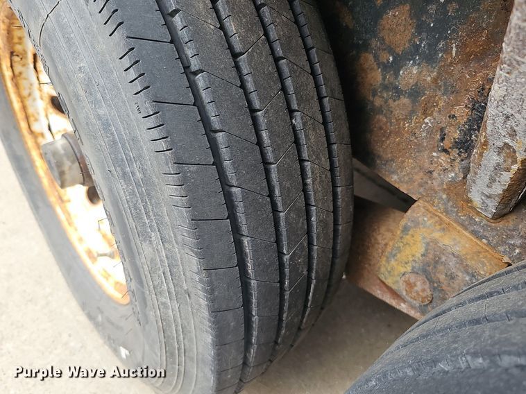 image for item DO2756 2016 H&H Trailers Speed Loader MX  equipment trailer