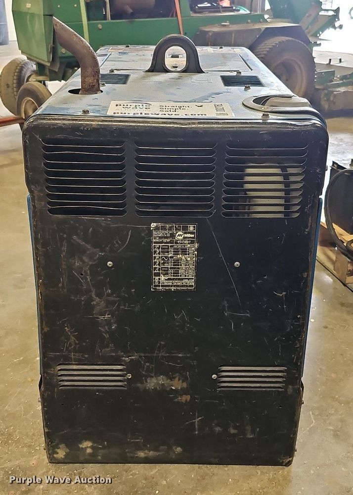 image for item DO2762 Miller Bobcat 250 EFI  welder/generator