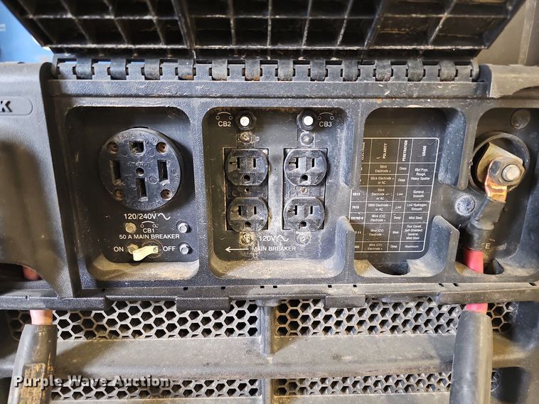 image for item DO2762 Miller Bobcat 250 EFI  welder/generator