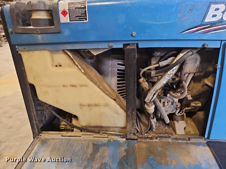 image for item DO2762 Miller Bobcat 250 EFI  welder/generator