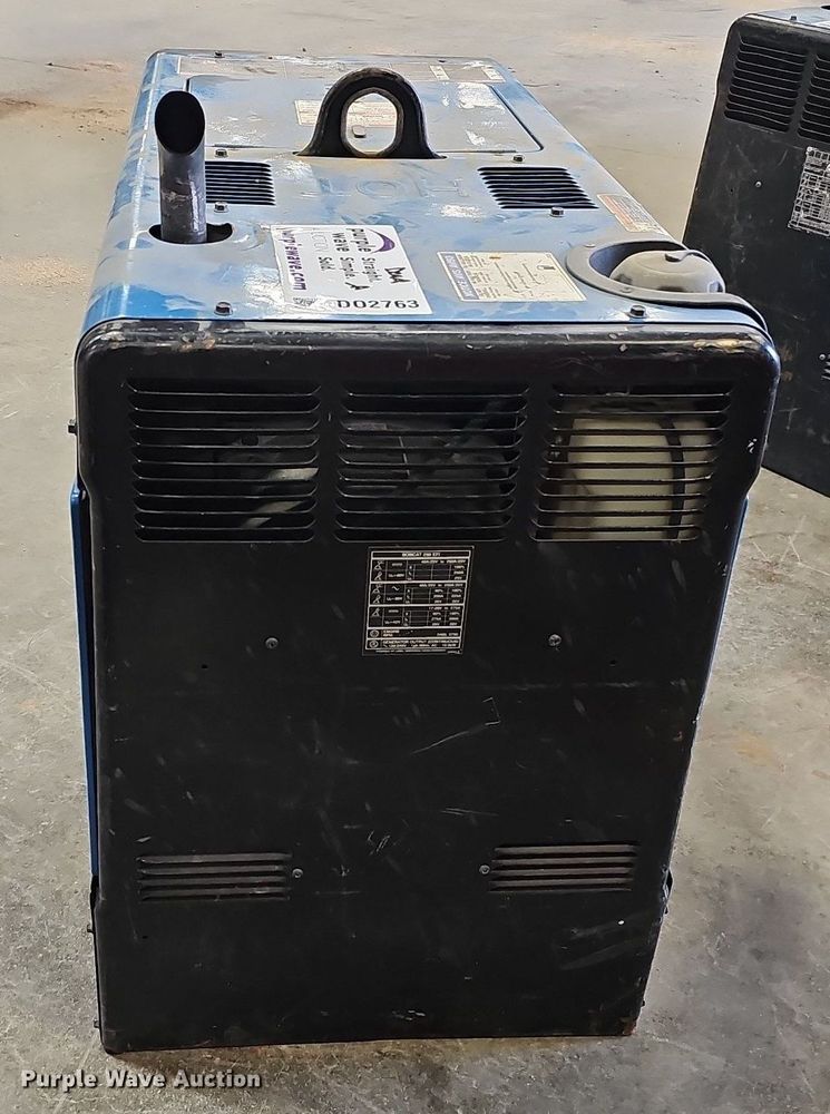image for item DO2763 Miller Bobcat EFI 250  welder/generator