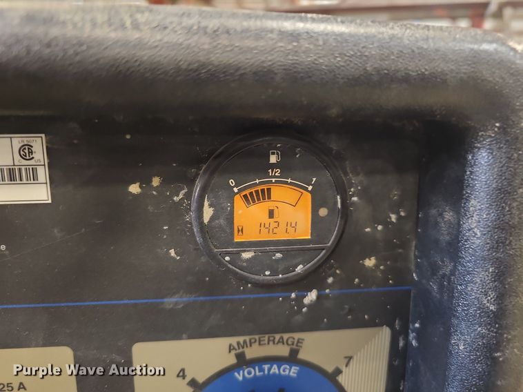 image for item DO2763 Miller Bobcat EFI 250  welder/generator