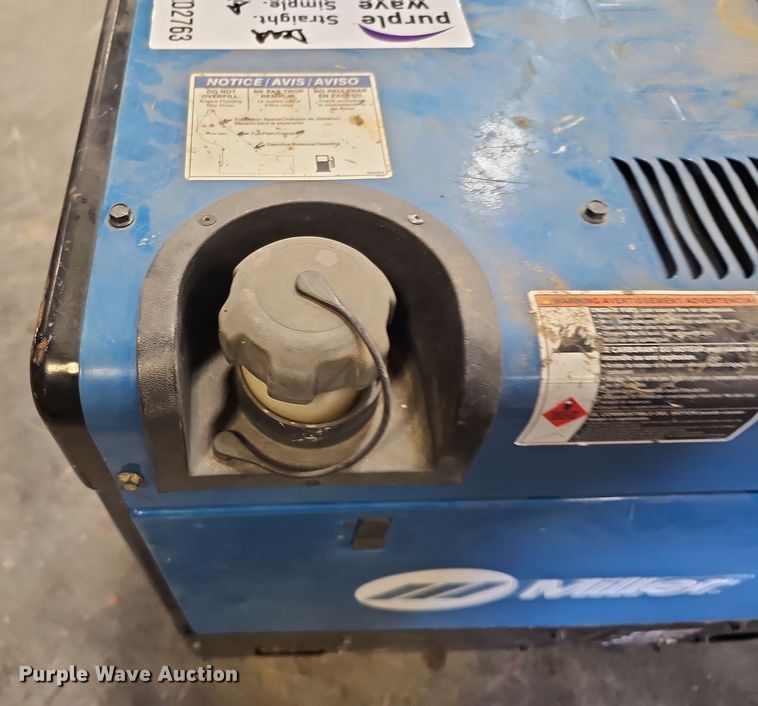 image for item DO2763 Miller Bobcat EFI 250  welder/generator