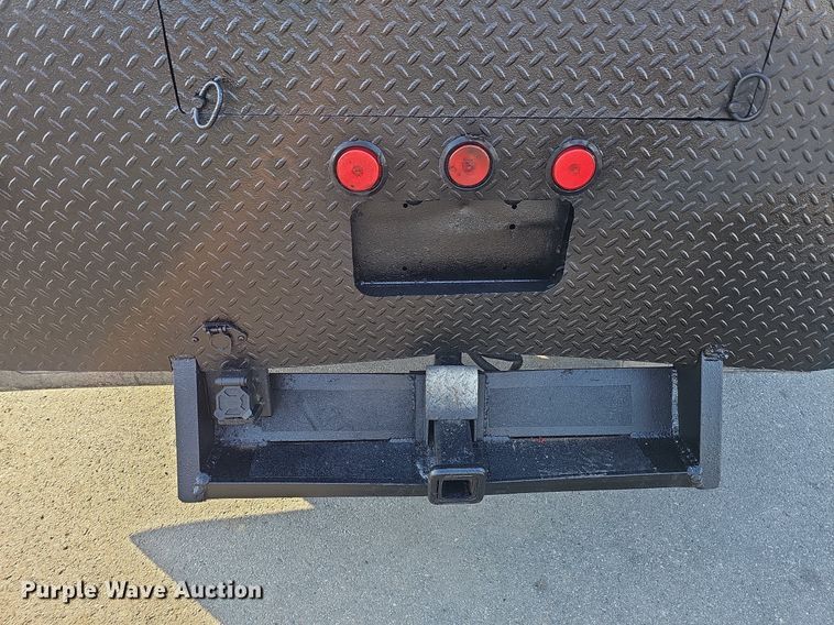 image for item DO2812 2005 Chevrolet C4500  Crew Cab flatbed truck