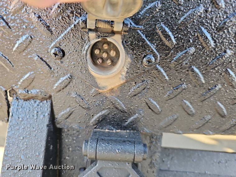 image for item DO2812 2005 Chevrolet C4500  Crew Cab flatbed truck