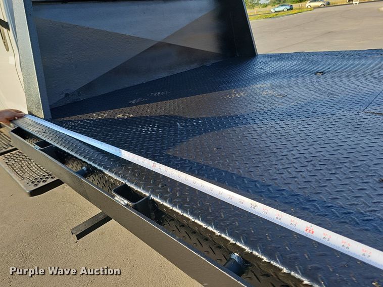 image for item DO2812 2005 Chevrolet C4500  Crew Cab flatbed truck