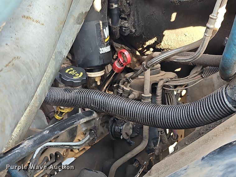 image for item DO2812 2005 Chevrolet C4500  Crew Cab flatbed truck